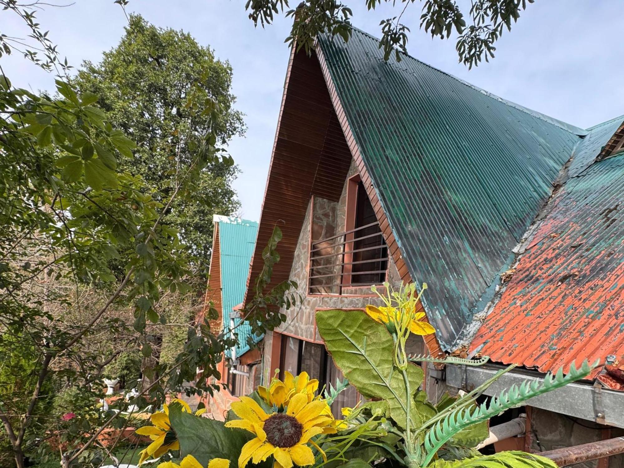 Maisonette Firhill Hotel & Resort เมอร์รี ภายนอก รูปภาพ