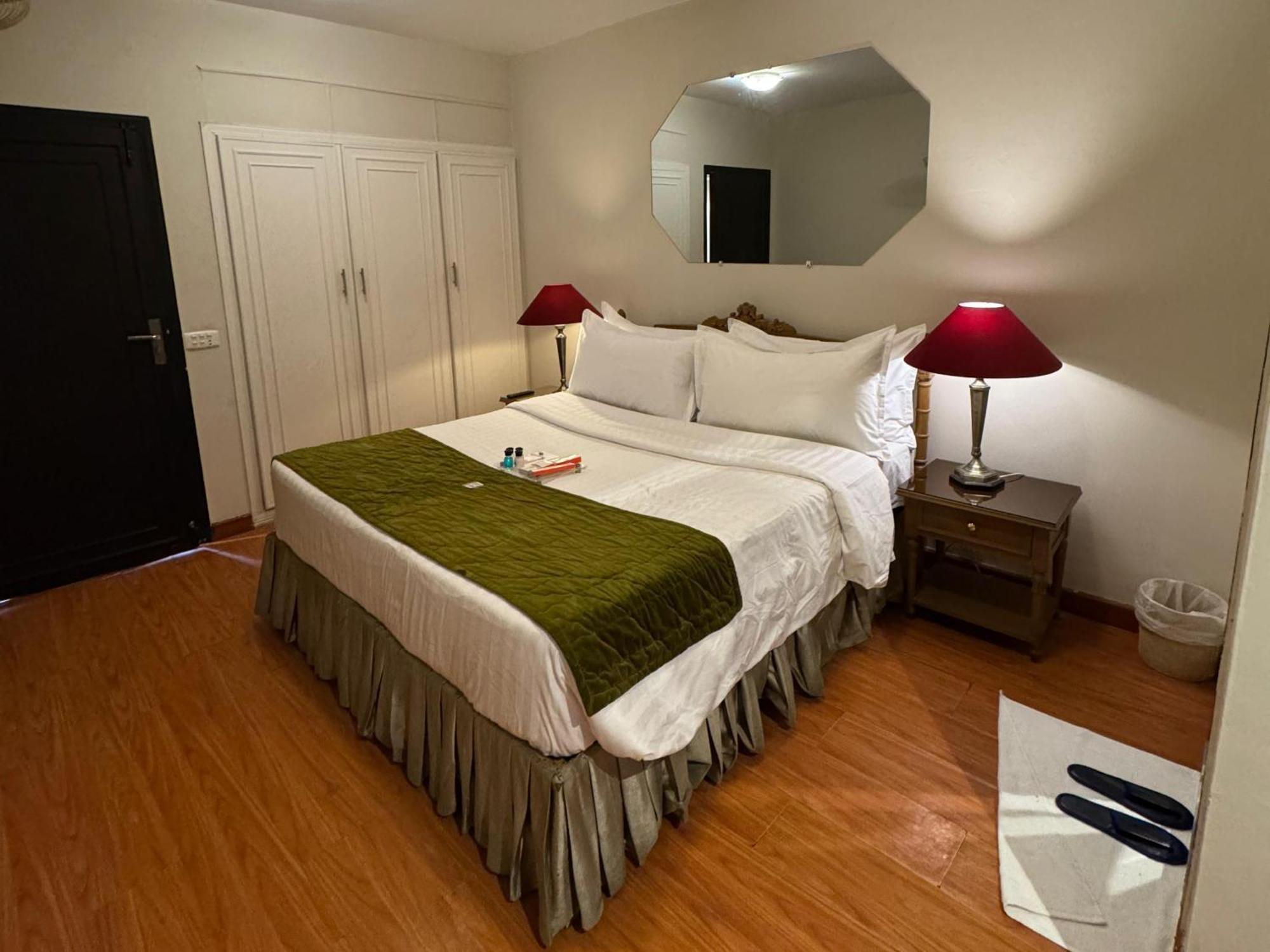Maisonette Firhill Hotel & Resort เมอร์รี ภายนอก รูปภาพ